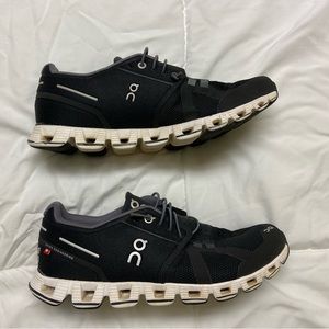 Womens ON sneakers size 8